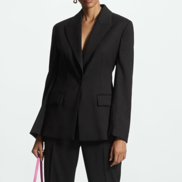 COS Slim-Fit Waisted Wool-Blend Blazer - Picture 1 of 7